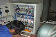 Lắp đặt tủ điện hệ thống CK - Máy Bơm Năm Sao - Công Ty TNHH Dịch Vụ Kỹ Thuật Bơm Năm Sao